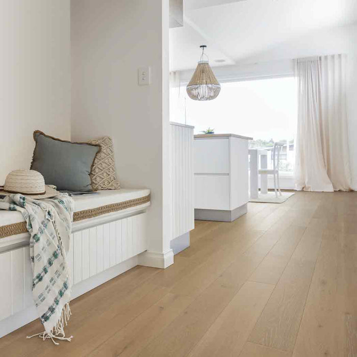 Mohawk Engineered Hardwood Harbor Estates WEK05 Catamaran Oak 32 room